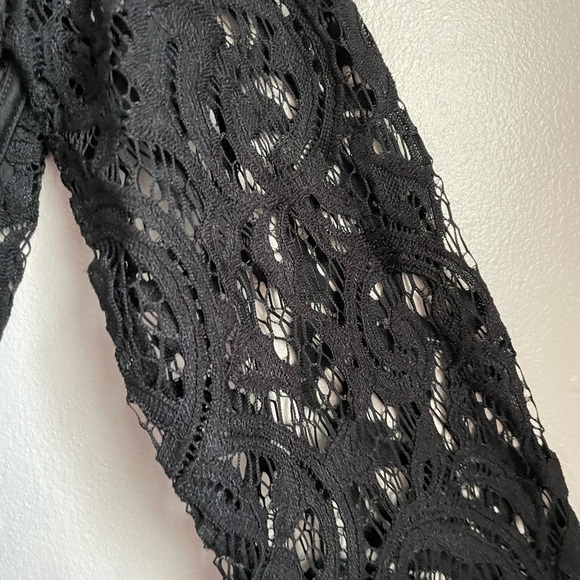 Black Adrianna Papell lace blouse NWT. Size small. - Picture 5 of 9